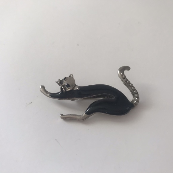3/$25 Black Cat with Long Beaded Tail Brooch Pin - Picture 1 of 4